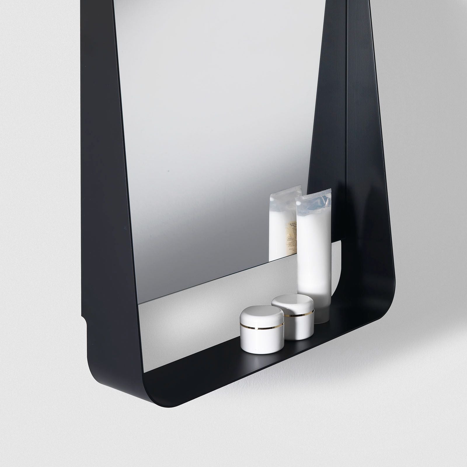 Specchio con mensola e led YOON50 | Nero